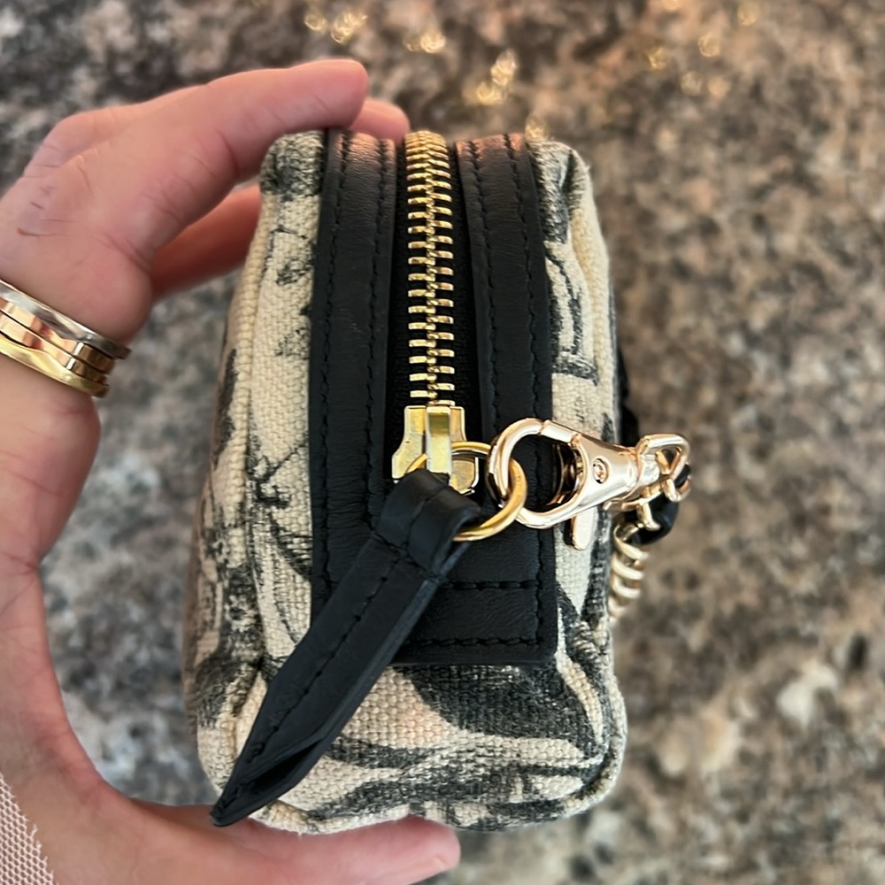 Gucci Black and Beige Floral Herbarium Bag - Picture 7 of 12